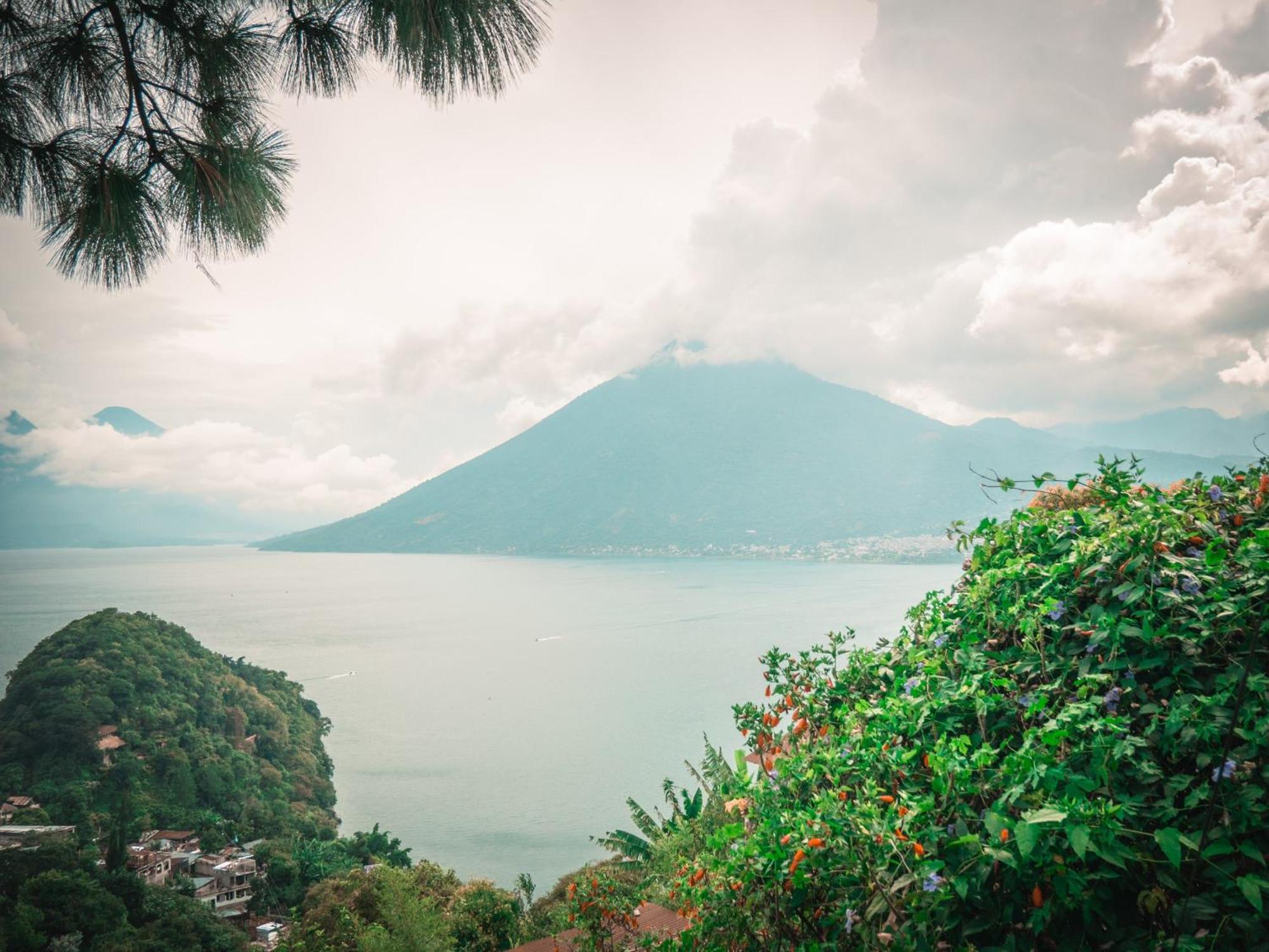 Eagle'S Nest Atitlan Hotel San Marcos La Laguna Room photo